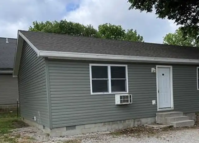 Property at 301 Harrison St, Crawfordsville, IN, 47933, 1 bed, 1 bath, [object Object]