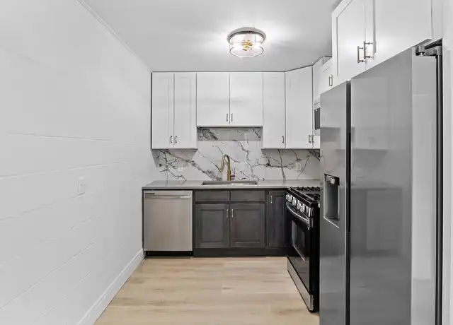 Property at Cadence of Newport - 210 W 5th St, Newport, KY, 41071, 1-2 bed, 1-2 bath, [object Object]