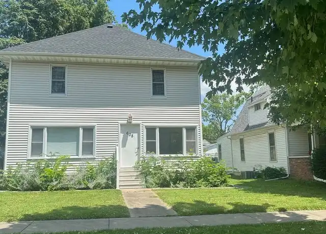 Property at 608 W Columbia Ave Unit 2, Champaign, IL, 61820, 2 beds, 1 bath, [object Object]