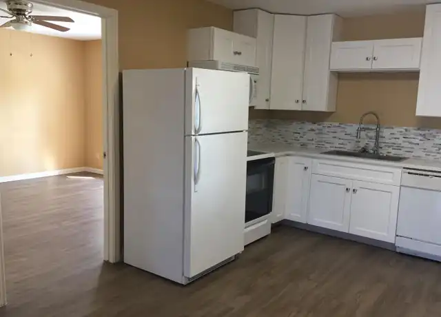 Property at 101 Highway 35 N Unit 101, Rockport, TX, 78382, 2 beds, 1 bath, [object Object]