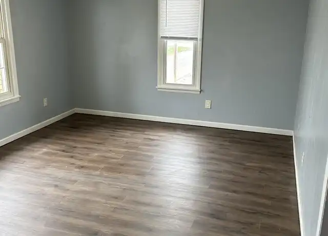 Property at 1600 S 6th St, Springfield, IL, 62703, 3 beds, 2 baths, [object Object]