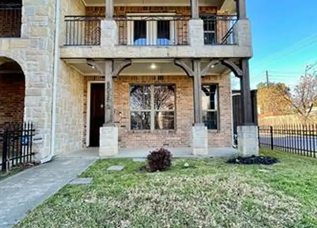 Property at 5035 Mission Ave, Dallas, TX, 75206, 3 beds, 2.5 baths, [object Object]