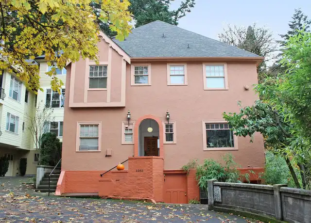 Property at 2354-2362 SW Cactus Dr Unit 6, Portland, OR, 97205, 1 bed, 1 bath, [object Object]