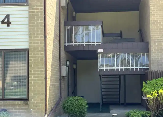Property at 14 Pine Cluster Cir Unit F, Manalapan, NJ, 07726, 2 beds, 1 bath, [object Object]