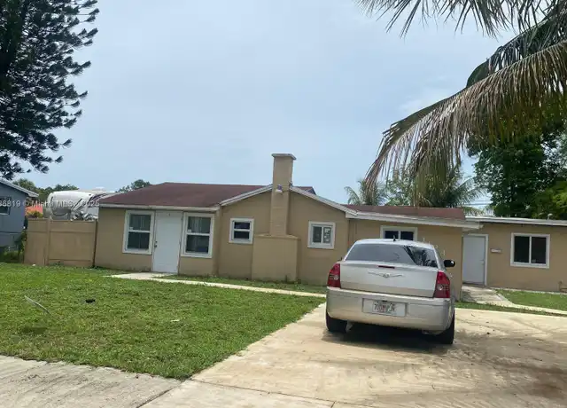 Property at 1124 NW 100th Ter Unit 2, Miami, FL, 33150, 4 beds, 3 baths, [object Object]