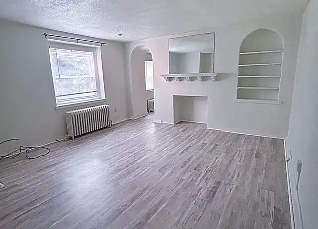 Property at 169 College Ave Unit 3, Beaver, PA, 15009, 1 bed, 1 bath, [object Object]