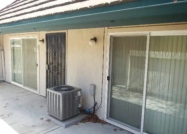Property at 907 Roundtree Ct, Sacramento, CA, 95831, 2 beds, 1 bath, [object Object]