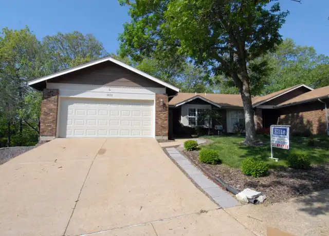 Property at 1032 Ridgeway Meadow Dr, Ellisville, MO, 63021, 2 beds, 2 baths, [object Object]