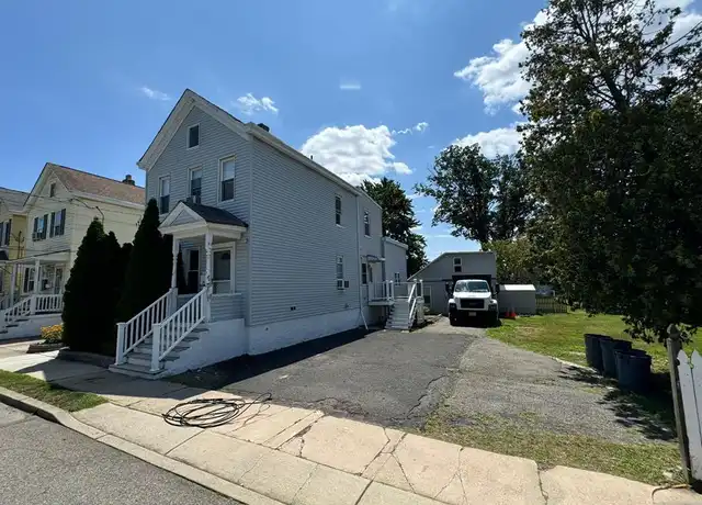 Property at 24 Parker Ave Unit 1, Hawthorne, NJ, 07506, 3 beds, 1.5 baths, [object Object]