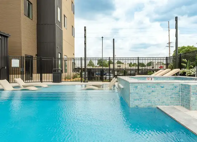 Property at Heritage - 1364 E Battlefield Rd, Springfield, MO, 65804, 0-2 beds, 1-2 bath, [object Object]