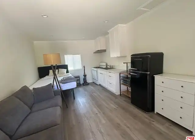 Property at 4826 Coolidge Ave Unit B, Culver City, CA, 90230, 0 beds, 1 bath, [object Object]