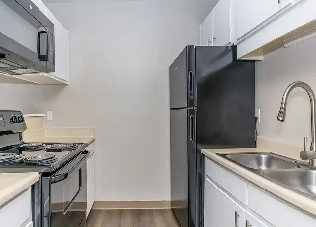 Property at Shores at Lakeview - 1300 Lakeview Ave, Pueblo, CO, 81004, 1-2 bed, 1 bath, [object Object]