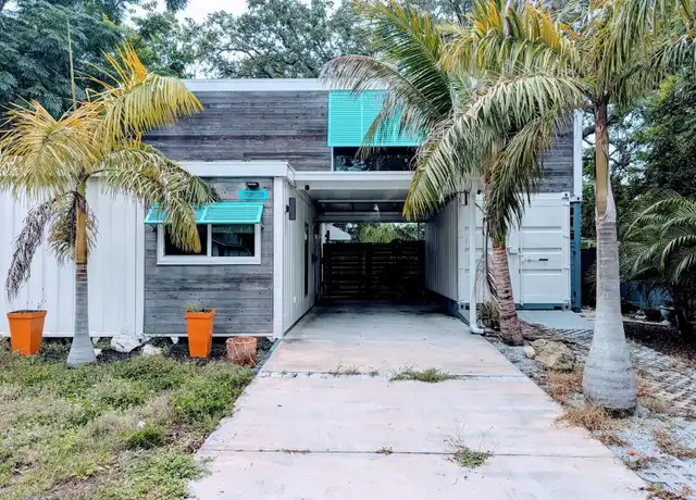 Property at 3612 Bishop Eddie Newkirk Way, Tampa, FL, 33605, 2 beds, 2.5 baths, [object Object]