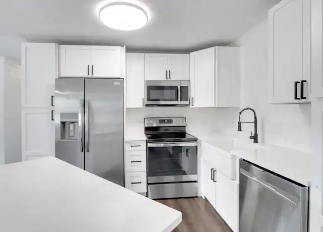 Property at 3864 Coconut Cir S, Naples, FL, 34104, 3 beds, 1.5 baths, [object Object]