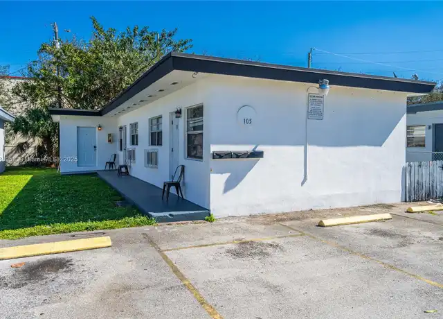 Property at 105 SW 5th Ct #1, Dania Beach, FL, 33004, 1 bed, 1 bath, [object Object]