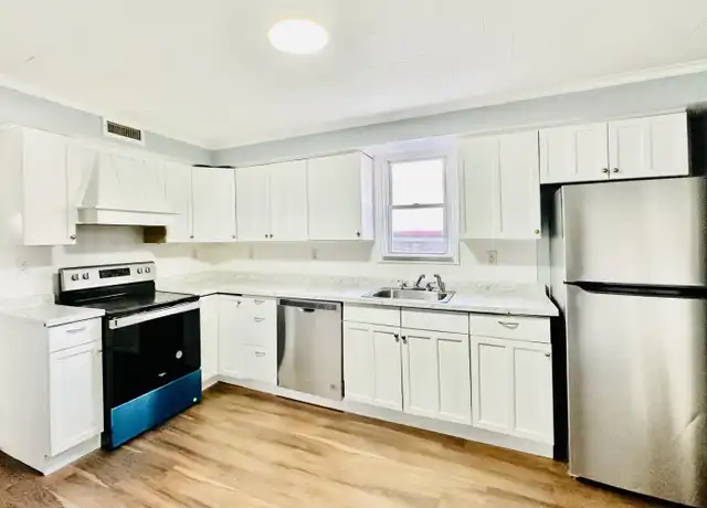 Property at 7 Plum Pl Unit 2, Scranton, PA, 18509, 4 beds, 1 bath, [object Object]