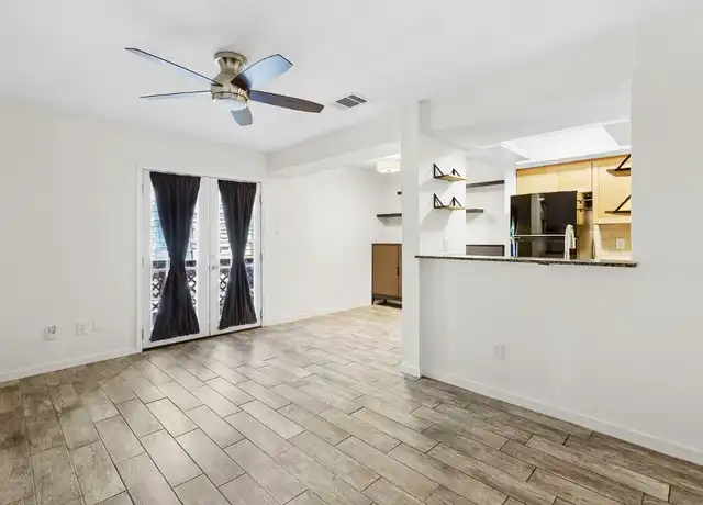 Property at 3627 Menchaca Rd #116, Austin, TX, 78704, 1 bed, 1 bath, [object Object]