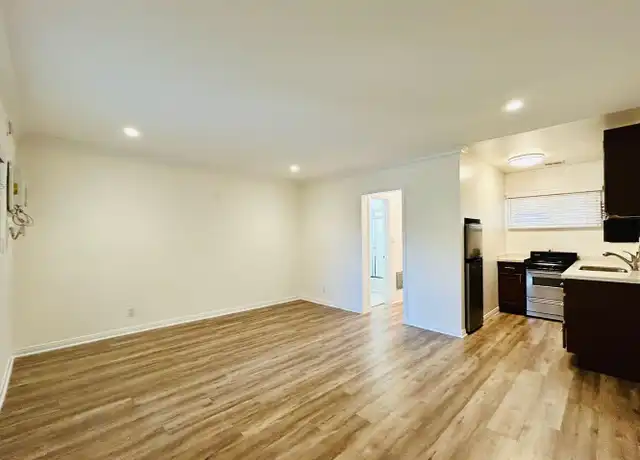 Property at 10860 Venice Blvd Unit 20, Culver City, CA, 90232, 0 beds, 1 bath, [object Object]