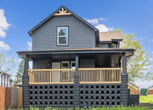 Property at 132 Akin Ave Unit B, Joliet, IL, 60433, 2 beds, 1 bath, [object Object]