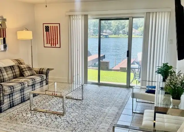 Property at 801 River Rd Unit F 111, Montgomery, TX, 77356, 1 bed, 1 bath, [object Object]