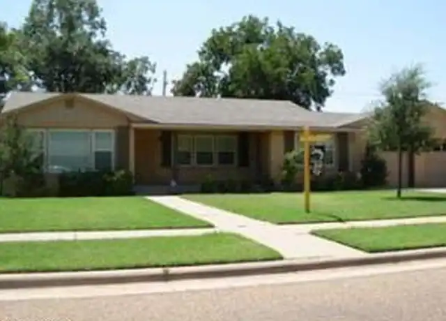 Property at 3115 32nd St, Lubbock, TX, 79410, 3 beds, 2.5 baths, [object Object]