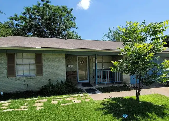 Property at 2408 Lincoln St, Irving, TX, 75061, 4 beds, 1.5 baths, [object Object]