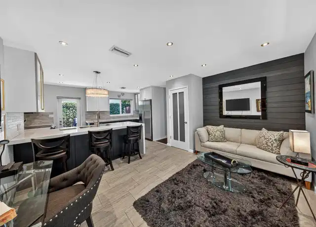 Property at 303 NE 15th St Unit A, Fort Lauderdale, FL, 33304, 1 bed, 1 bath, [object Object]