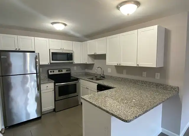 Property at Auburn Gardens - 1 Whitney Cir, Auburn, MA, 01501, 2 beds, 1 bath, [object Object]