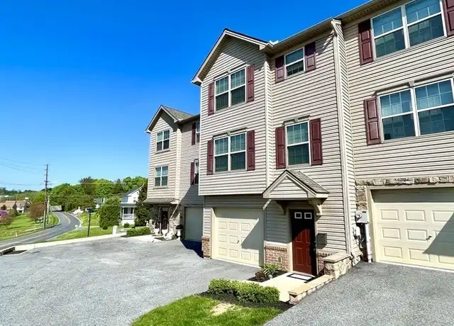 Property at 721 Country Club Rd, Red Lion, PA, 17356, 3 beds, 2.5 baths, [object Object]