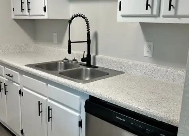 Property at 3643 SW 20th Ave Unit 1204, Gainesville, FL, 32607, 2 beds, 1 bath, [object Object]