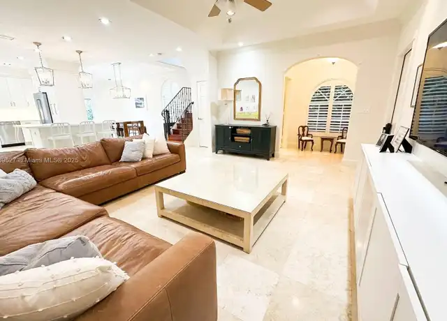 Property at 360 NE 7th Ave #360, Fort Lauderdale, FL, 33301, 4 beds, 2.5 baths, [object Object]