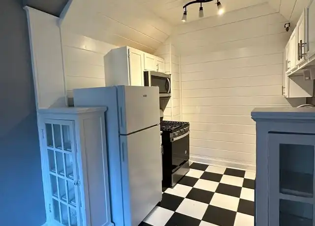 Property at Almadura - 175 Stonewall St, Memphis, TN, 38104, 0-1 beds, 1 bath, [object Object]