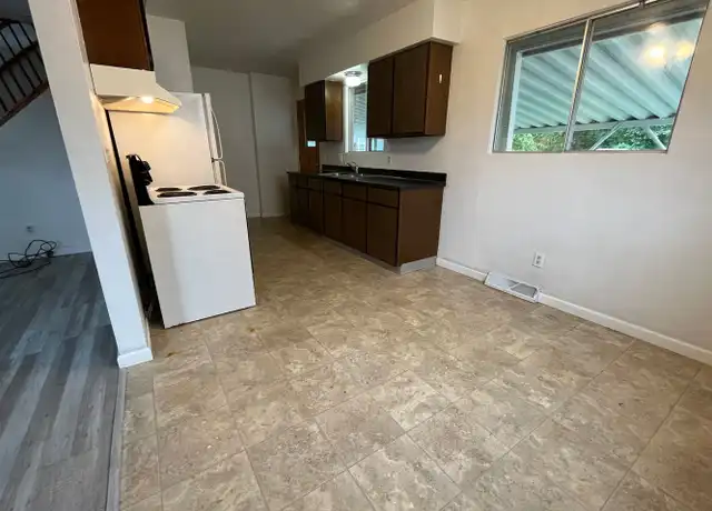 Property at 1236 Jackson St Unit 1236, La Crosse, WI, 54601, 2 beds, 1 bath, [object Object]