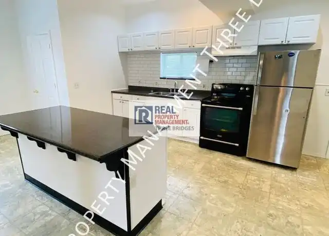 Property at 1293 Purcell Ave, Saint Louis, MO, 63133, 2 beds, 1.5 baths, [object Object]