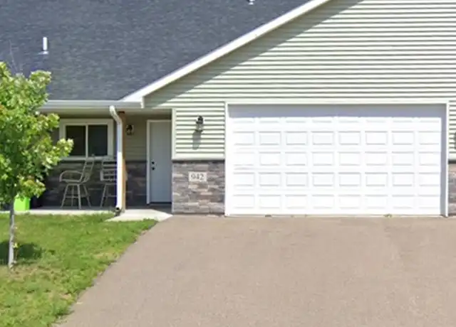 Property at 1236 W 9th St, New Richmond, WI, 54017, 3 beds, 2 baths, [object Object]