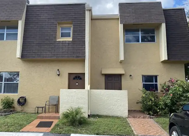 Property at 5765 Blueberry Ct, Lauderhill, FL, 33313, 2 beds, 1.5 baths, [object Object]