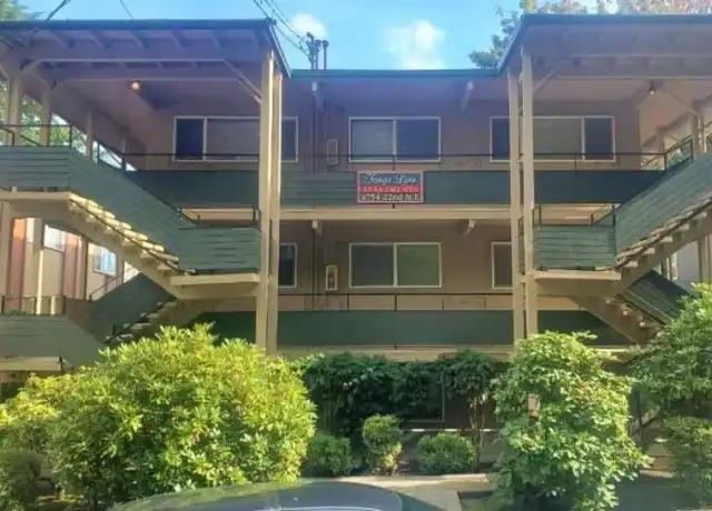 Property at 4754 22nd Ave NE, Seattle, WA, 98105, 2 beds, 1 bath, [object Object]