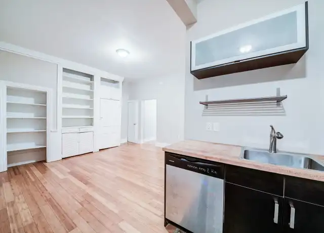 Property at 35 Mount Oliver St Apt 1, Pittsburgh, PA, 15210, 2 beds, 1 bath, [object Object]