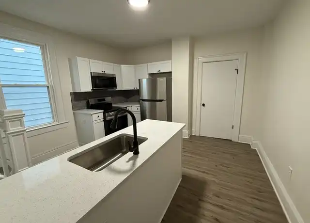 Property at 977 Miller Ave, Columbus, OH, 43206, 2 beds, 1 bath, [object Object]