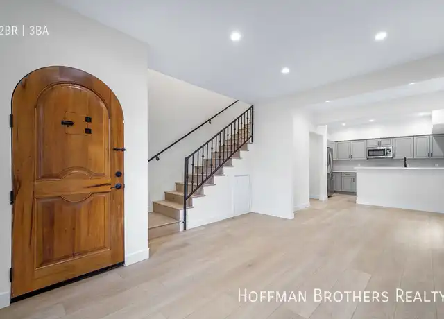 Property at 918 Hilldale Ave, West Hollywood, CA, 90069, 2 beds, 2.5 baths, [object Object]