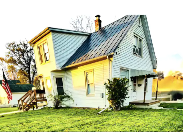 Property at 3704 60th Pl Unit Upper Unit, Kenosha, WI, 53142, 2 beds, 1 bath, [object Object]