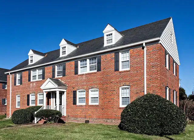 Property at Apartments of Merrimac - 3785 Kecoughtan Rd, Hampton, VA, 23669, 2 beds, 1 bath, [object Object]