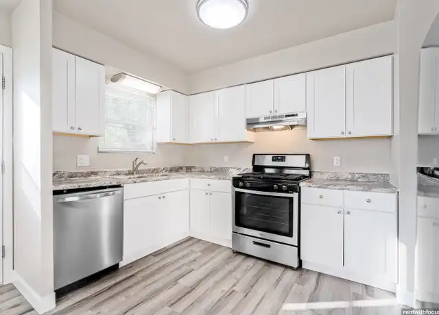 Property at 419 N Westfield St Unit 447, Oshkosh, WI, 54902, 3 beds, 1.5 baths, [object Object]