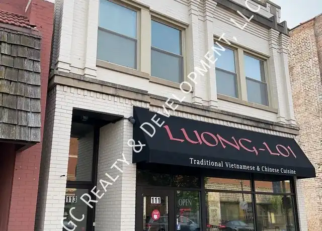 Property at 113 N Main St, Wheaton, IL, 60187, 2 beds, 1 bath, [object Object]