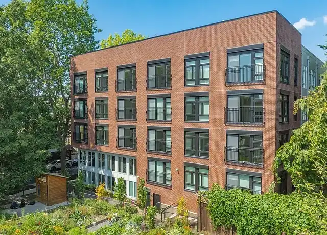 Property at Plaid Apartments - 514 Federal Ave E, Seattle, WA, 98102, 0 beds, 1 bath, [object Object]