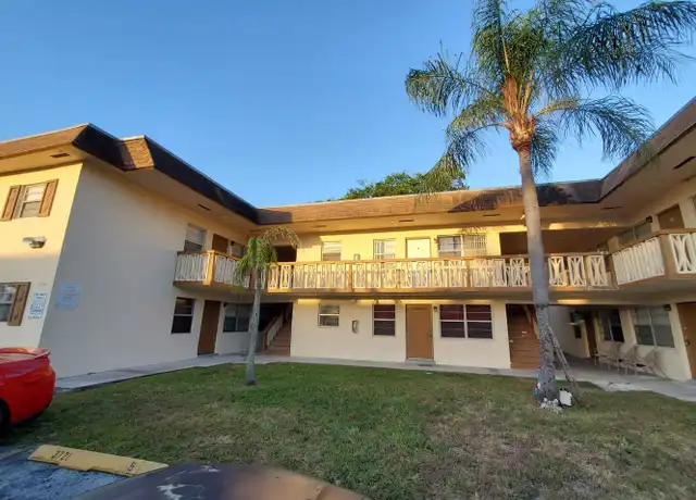 Property at 3721 SW 59th Ter Unit 8, Davie, FL, 33314, 2 beds, 1 bath, [object Object]