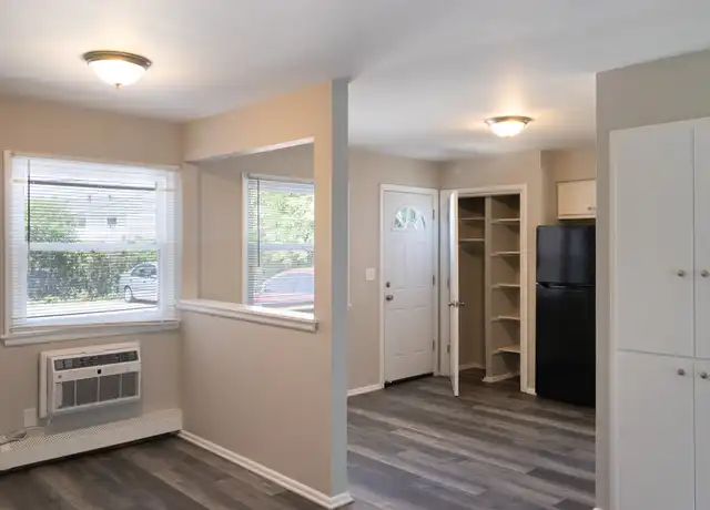 Property at 3026 W Iona Ter Unit 1, Milwaukee, WI, 53221, 3 beds, 1.5 baths, [object Object]