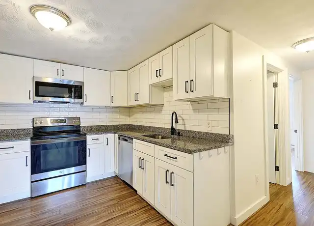 Property at 855 Providence St, West Warwick, RI, 02893, 1-2 bed, 1 bath, [object Object]