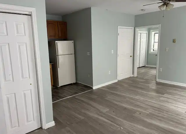 Property at 2859 S Salina St Unit 1, Syracuse, NY, 13205, 1 bed, 1 bath, [object Object]