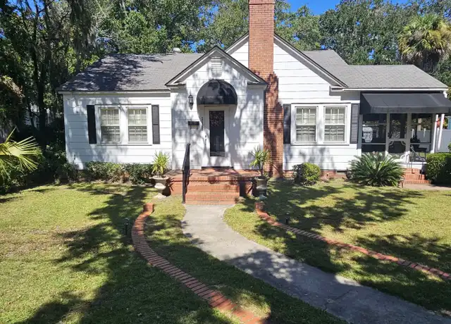 Property at 2105 North St, Beaufort, SC, 29902, 2 beds, 2 baths, [object Object]